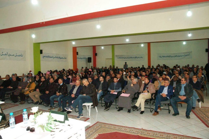 الأخ نور الدين مضيان يترأس تجمعا حاشدا بمناسبة المؤتمر المحلي لحزب الاستقلال بإمزورن الأخ نور الدين مضيان يترأس تجمعا حاشدا بمناسبة المؤتمر المحلي لحزب الاستقلال بإمزورن