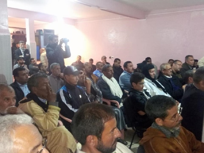 الأخ السالك بولون يترأس المجلس الإقليمي لحزب الاستقلال بطانطان الأخ السالك بولون يترأس المجلس الإقليمي لحزب الاستقلال بطانطان