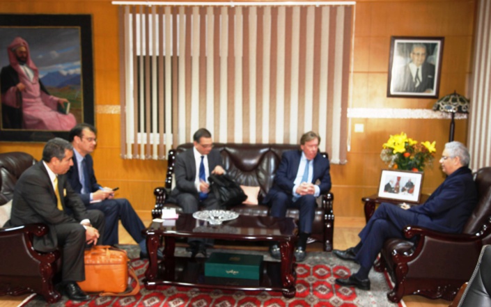 الأمين العام لحزب الاستقلال يستقبل وفدا عن حزب المحافظين البريطاني الحاكم الأمين العام لحزب الاستقلال يستقبل وفدا عن حزب المحافظين البريطاني الحاكم