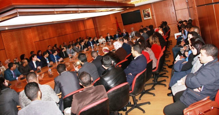 محامون متدربون من مكناس في ضيافة الفريق الاستقلالي بمجلس النواب محامون متدربون من مكناس في ضيافة الفريق الاستقلالي بمجلس النواب