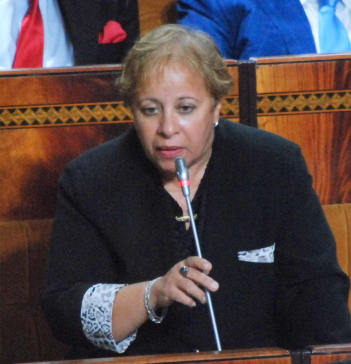 الأخت عبلة بوزكري: التنبيه إلى خطورة مادة المرجان المستخرجة من الزيتون على البيئة الأخت عبلة بوزكري: التنبيه إلى خطورة مادة المرجان المستخرجة من الزيتون على البيئة