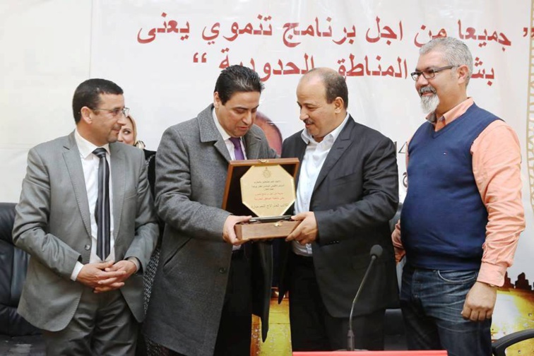 الاتحاد العام يؤكد انخراطه في إنجاز برنامج تنموي ينهض بالمناطق الحدودية الاتحاد العام يؤكد انخراطه في إنجاز برنامج تنموي ينهض بالمناطق الحدودية