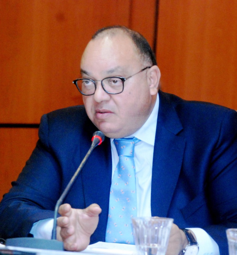 ترسيخ الريادة المغربية في افريقيا والشراكة مع أوروبا يتطلب إيجاد حلول سريعة لمشاكل مهنيي النقل الطرقي الدولي ترسيخ الريادة المغربية في افريقيا والشراكة مع أوروبا يتطلب إيجاد حلول سريعة لمشاكل مهنيي النقل الطرقي الدولي