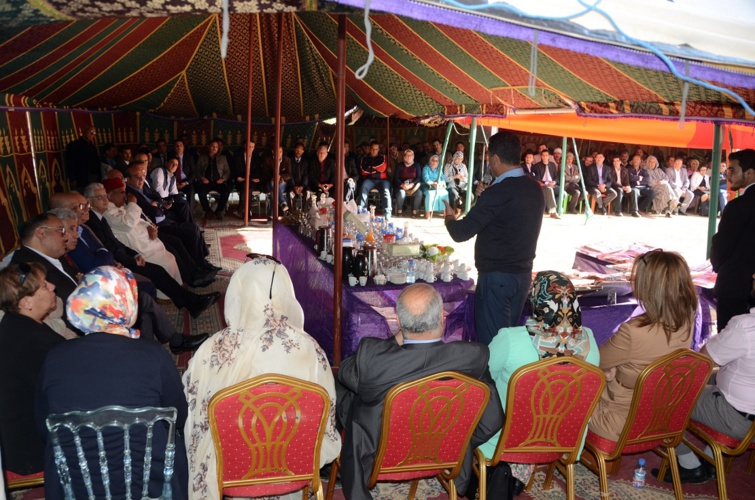 الأخ الأمين العام لحزب الاستقلالي يترأس لقاء تواصليا مع مناضلي وأطر الحزب بغفساي الأخ الأمين العام لحزب الاستقلالي يترأس لقاء تواصليا مع مناضلي وأطر الحزب بغفساي