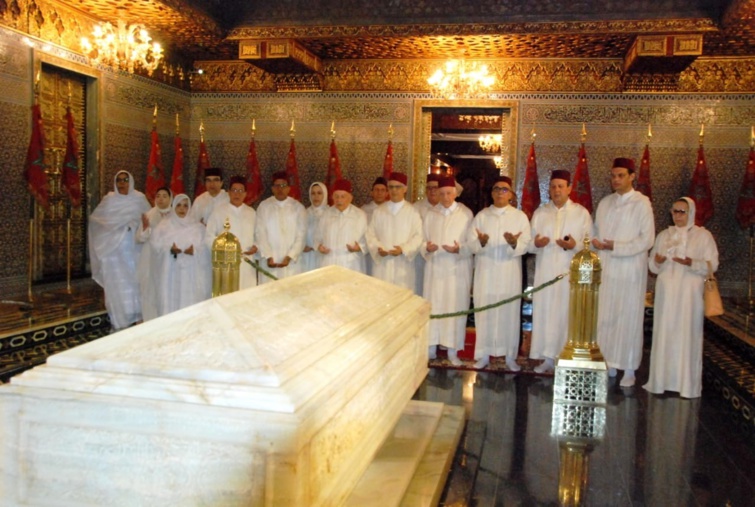 قيادة حزب الاستقلال برئاسة الأمين العام للحزب تترحم على الروح الطاهرة لفقيد العروبة والإسلام