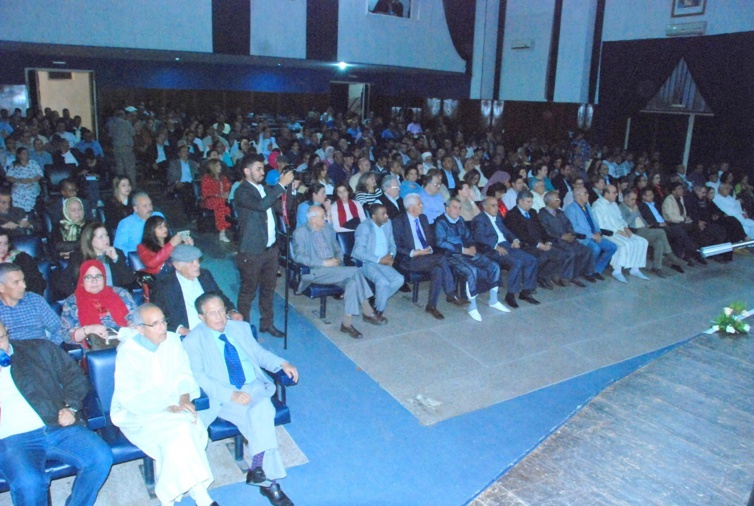 في العرض الهام للأخ نزار بركة في لقائه بمناضلات ومناضلي حزب الاستقلال بالرباط في العرض الهام للأخ نزار بركة في لقائه بمناضلات ومناضلي حزب الاستقلال بالرباط