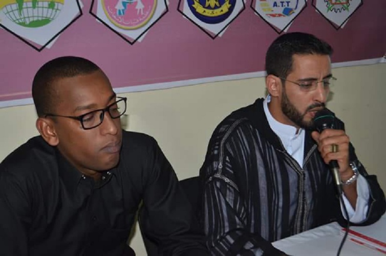 "السياسات العمومية الموجهة للشباب" في ندوة سياسة التي نظمتها الشبيبة فرع عبد الخالق بمدينة العيون "السياسات العمومية الموجهة للشباب" في ندوة سياسة التي نظمتها الشبيبة فرع عبد الخالق بمدينة العيون