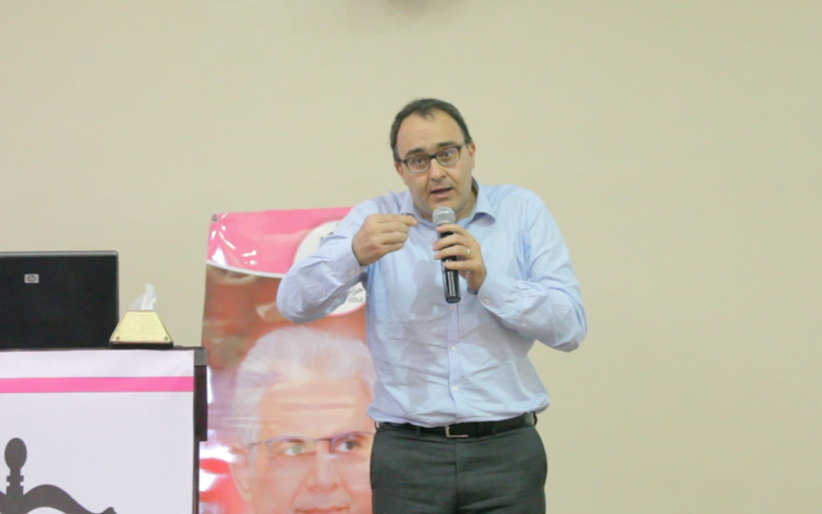 الأخ كريم غلاب: حزب الاستقلال يلح على جعل الطبقة الوسطى أولوية وطنية بالنموذج التنموي الجديد