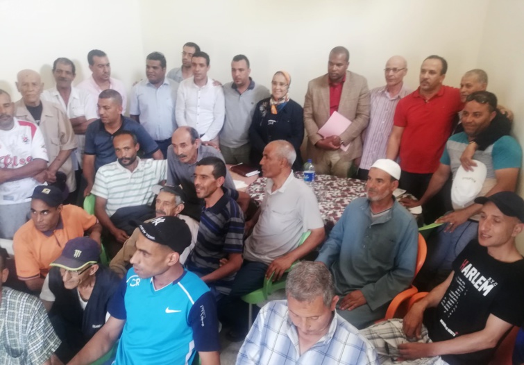 الأخت خديجة الزومي تتراس اشغال المؤتمر المحلي لحزب الاستقلال بفرع جماعة اولاد احسين باقليم سيدي سليمان الأخت خديجة الزومي تتراس اشغال المؤتمر المحلي لحزب الاستقلال بفرع جماعة اولاد احسين باقليم سيدي سليمان