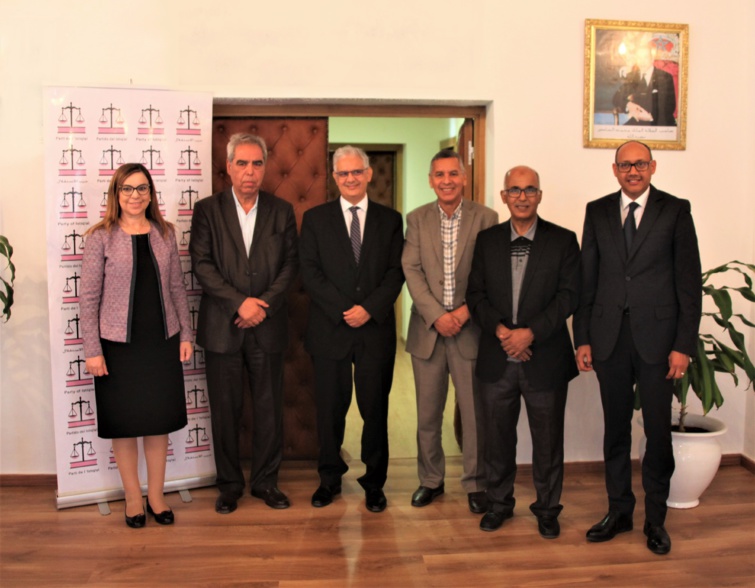 الأمين العام لحزب الاستقلال يستقبل اللجنة الوطنية للتحكيم والتأديب