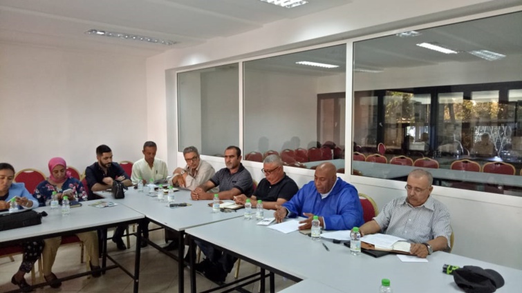 في اجتماع لأعضاء المكتب التنفيذي وكتاب  فروع  الجامعة الوطنية لموظفي وأعوان الشبيبة والرياضة في اجتماع لأعضاء المكتب التنفيذي وكتاب  فروع  الجامعة الوطنية لموظفي وأعوان الشبيبة والرياضة