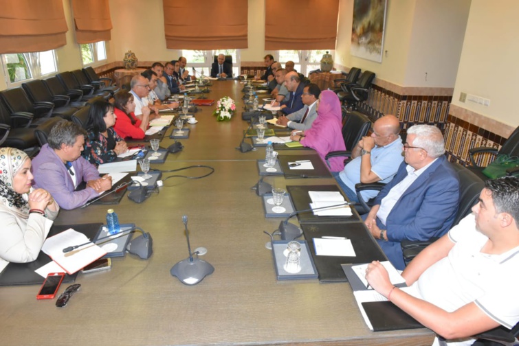 في خلوة دراسية.. اللجنة التنفيذية لحزب الاستقلال تدعو إلى لحظة توافقية كبرى تعطي إشارات سياسية قوية من شأنها استعادة الثقة في السياسة ومؤسساتها في خلوة دراسية.. اللجنة التنفيذية لحزب الاستقلال تدعو إلى لحظة توافقية كبرى تعطي إشارات سياسية قوية من شأنها استعادة الثقة في السياسة ومؤسساتها