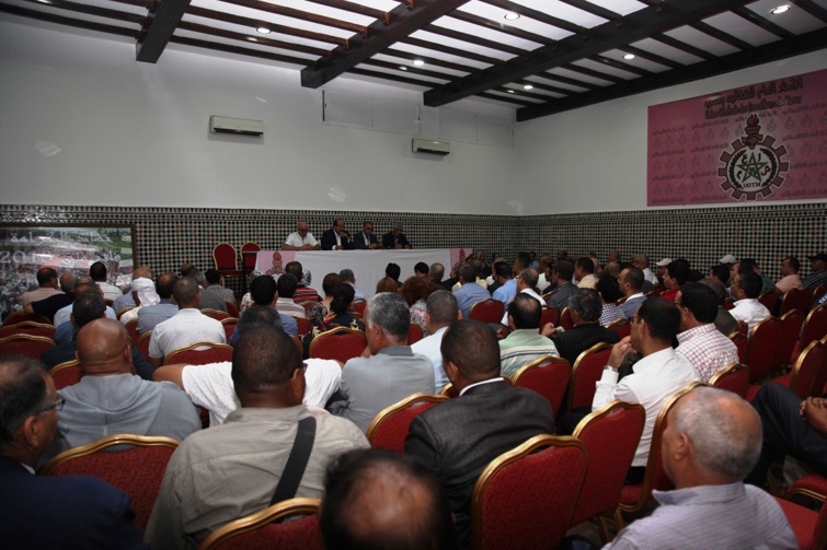 الأخ النعم ميارة: الاتحاد العام للشغالين لن يقف مكتوفتي الأيدي أمام مظاهر الظلم  والحكرة الأخ النعم ميارة: الاتحاد العام للشغالين لن يقف مكتوفتي الأيدي أمام مظاهر الظلم  والحكرة