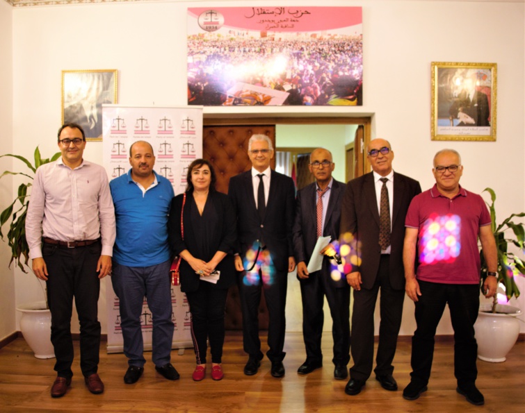 الأمين العام لحزب الاستقلال يترأس اجتماع لجنة تنسيق وتطوير العمل الحزبي بالمدن الكبرى الأمين العام لحزب الاستقلال يترأس اجتماع لجنة تنسيق وتطوير العمل الحزبي بالمدن الكبرى