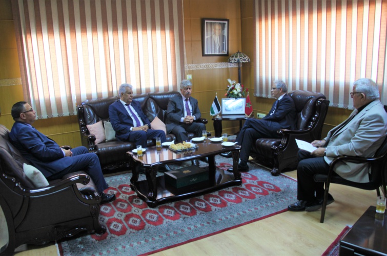 الأمين العام لحزب الاستقلال يستقبل القيادي الفلسطيني والوزير السابق الدكتور أحمد مجدلاني الأمين العام لحزب الاستقلال يستقبل القيادي الفلسطيني والوزير السابق الدكتور أحمد مجدلاني