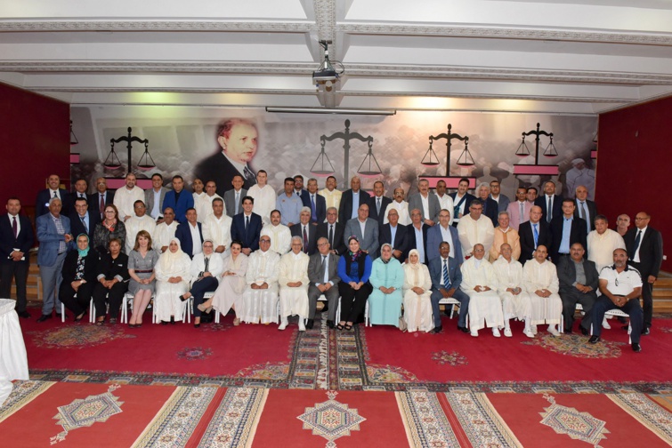 الأخ نزار بركة يترأس اجتماعا للفريق الاستقلالي للوحدة التعادلية بمجلسي النواب والمستشارين الأخ نزار بركة يترأس اجتماعا للفريق الاستقلالي للوحدة التعادلية بمجلسي النواب والمستشارين