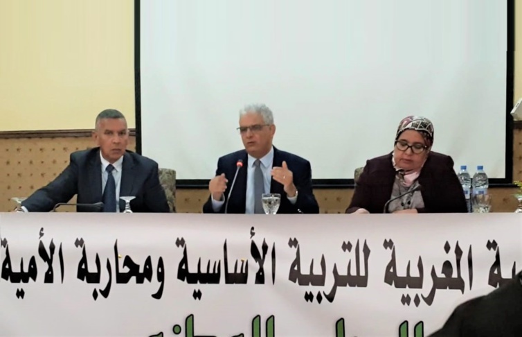 الأمين العام لحزب الاستقلال يدعو إلى محاربة خطر الأمية الوظيفية والنوعية وتقليص الهوة الرقمية الأمين العام لحزب الاستقلال يدعو إلى محاربة خطر الأمية الوظيفية والنوعية وتقليص الهوة الرقمية