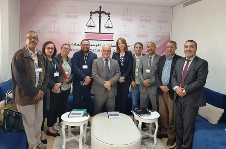 لقاء تواصلي لنقابة موظفي الوزارة المنتدبة المكلفة بالشؤون العامة والحكامة مع رئيس الفريق الاستقلالي بمجلس النواب