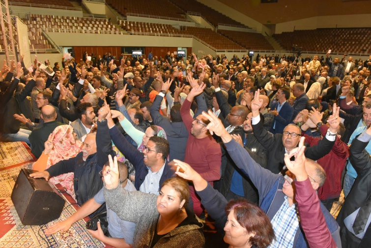 الأخ نزار بركة : لا مساس برموز السيادة ومقومات الهوية الوطنية الأخ نزار بركة : لا مساس برموز السيادة ومقومات الهوية الوطنية