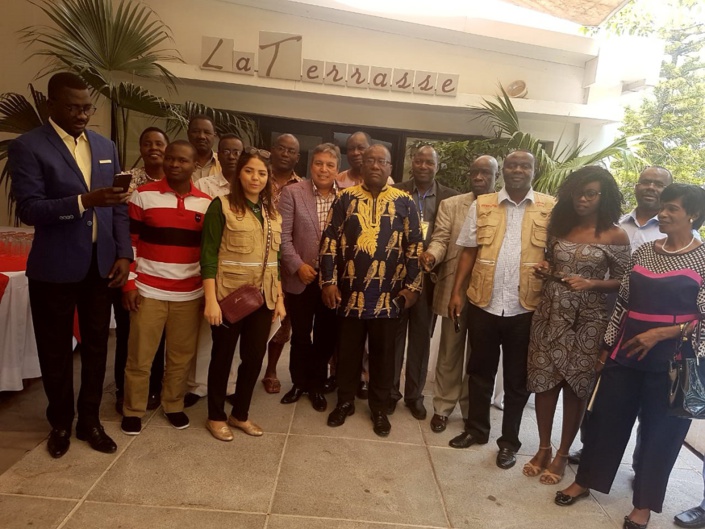 برلمان عموم افريقيا ينتدب الأخ عبد اللطيف ضمن بعثة الاتحاد الافريقي لتتبع و مراقبة الانتخابات بجهورية مدغشقر برلمان عموم افريقيا ينتدب الأخ عبد اللطيف ضمن بعثة الاتحاد الافريقي لتتبع و مراقبة الانتخابات بجهورية مدغشقر