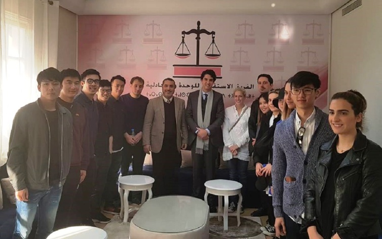 الأخ عبدالمجيد الفاسي يستقبل وفدا عن طلبة مدرسة الهندسة المعمارية بلندن