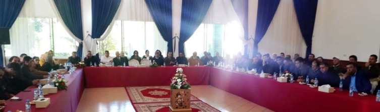 الأخ عبد اللطيف أبدوح يترأس لقاء دراسيا لفائدة المنتخبين الاستقلاليين بمجلس جهة مراكش اسفي الأخ عبد اللطيف أبدوح يترأس لقاء دراسيا لفائدة المنتخبين الاستقلاليين بمجلس جهة مراكش اسفي