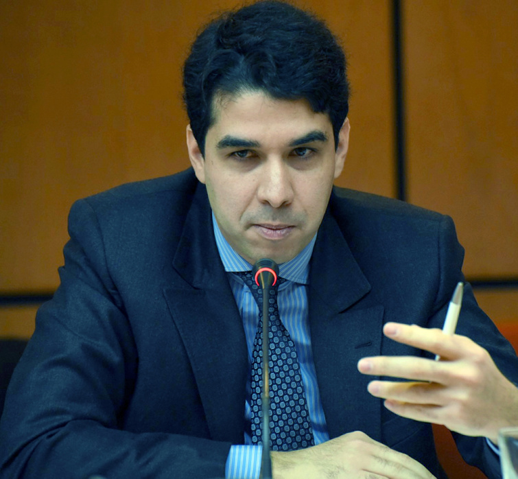 الأخ عبد المجيد الفاسي: اتساع دائرة رسوب تلاميذ التعليم الأساسي يسائل نجاعة برامج الدعم الأخ عبد المجيد الفاسي: اتساع دائرة رسوب تلاميذ التعليم الأساسي يسائل نجاعة برامج الدعم