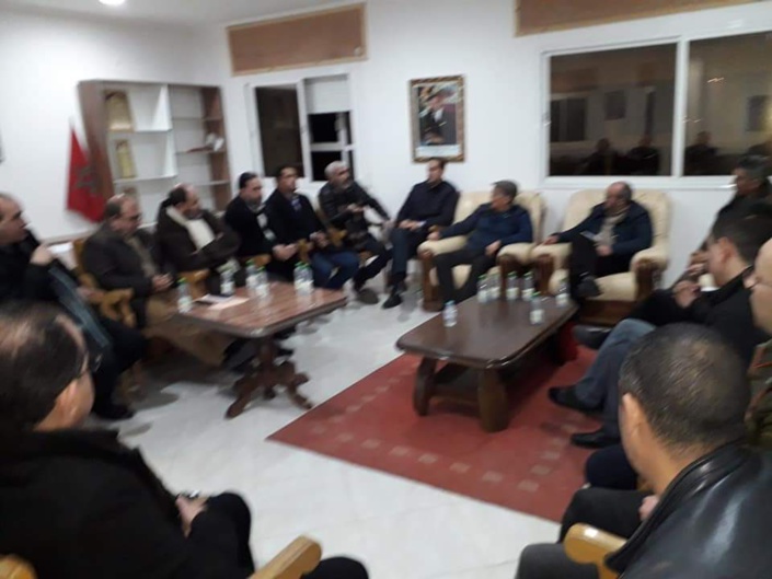 ممثلو التنسيقية الوطنية للهيئات المهنية الأكثر تمثيلية بطنجة.. القرارات المستعجلة والانفرادية التي أقرتها الحكومة تھدد السلم الاجتماعي والاستقرار التجاري المضطرب ممثلو التنسيقية الوطنية للهيئات المهنية الأكثر تمثيلية بطنجة.. القرارات المستعجلة والانفرادية التي أقرتها الحكومة تھدد السلم الاجتماعي والاستقرار التجاري المضطرب