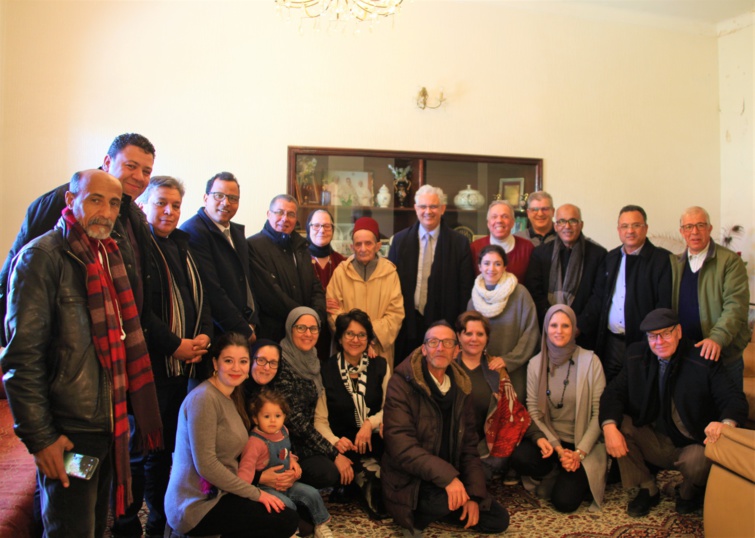 وفد استقلالي هام برئاسة الأخ الأمين العام يزور المجاهد الحاج سي امحمد العراقي بفاس وفد استقلالي هام برئاسة الأخ الأمين العام يزور المجاهد الحاج سي امحمد العراقي بفاس