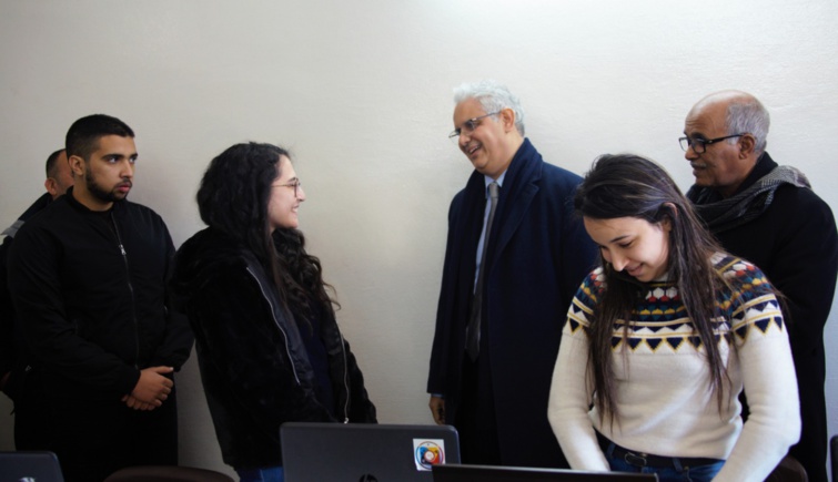 الأخ نزار بركة بفاس.. زيارات تفقدية لبعض الفروع المحلية للحزب وإعطاء انطلاقة الدينامية التنظيمية المحلية بما تعنيه من رهان على التكوين الحزبي والعمل التطوعي وإعادة الاعتبار للذاكرة الحزبية والإنتاج الفكري الاستقلالي الأخ نزار بركة بفاس.. زيارات تفقدية لبعض الفروع المحلية للحزب وإعطاء انطلاقة الدينامية التنظيمية المحلية بما تعنيه من رهان على التكوين الحزبي والعمل التطوعي وإعادة الاعتبار للذاكرة الحزبية والإنتاج الفكري الاستقلالي