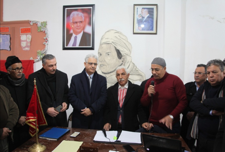 الأخ نزار بركة بفاس.. زيارات تفقدية لبعض الفروع المحلية للحزب وإعطاء انطلاقة الدينامية التنظيمية المحلية بما تعنيه من رهان على التكوين الحزبي والعمل التطوعي وإعادة الاعتبار للذاكرة الحزبية والإنتاج الفكري الاستقلالي الأخ نزار بركة بفاس.. زيارات تفقدية لبعض الفروع المحلية للحزب وإعطاء انطلاقة الدينامية التنظيمية المحلية بما تعنيه من رهان على التكوين الحزبي والعمل التطوعي وإعادة الاعتبار للذاكرة الحزبية والإنتاج الفكري الاستقلالي