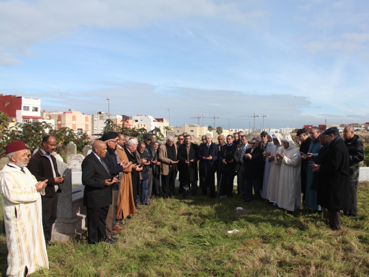 وفد استقلالي برئاسة الأخ الأمين العام يترحم على الروح الطاهرة للزعيم علال الفاسي وأرواح شهداء انتفاضة 29 يناير 1944 وفد استقلالي برئاسة الأخ الأمين العام يترحم على الروح الطاهرة للزعيم علال الفاسي وأرواح شهداء انتفاضة 29 يناير 1944