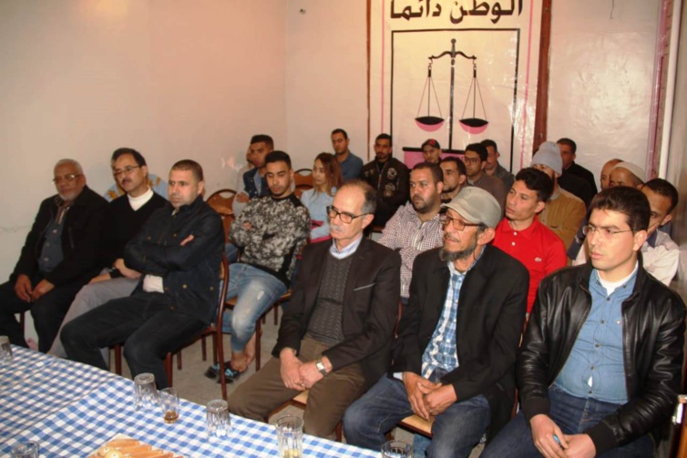 فرع حزب الاستقلال بإنزكان يعقد اجتماعا لمناقشة الجوانب التنظيمية والقضايا التي تستأثر باهتمام المواطنين فرع حزب الاستقلال بإنزكان يعقد اجتماعا لمناقشة الجوانب التنظيمية والقضايا التي تستأثر باهتمام المواطنين