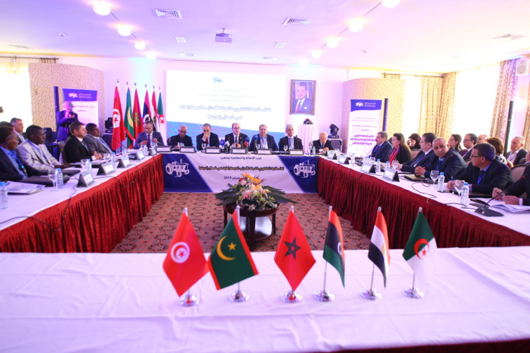 الأخ شيبة ماء العينين خلال اللقاء التشاوري للأحزاب الديمقراطية بشمال إفريقيا بطنجة.. حزب الاستقلال يثمن كل المبادرات الهادفة إلى ما يجمع بين الشعوب المغاربية الأخ شيبة ماء العينين خلال اللقاء التشاوري للأحزاب الديمقراطية بشمال إفريقيا بطنجة.. حزب الاستقلال يثمن كل المبادرات الهادفة إلى ما يجمع بين الشعوب المغاربية