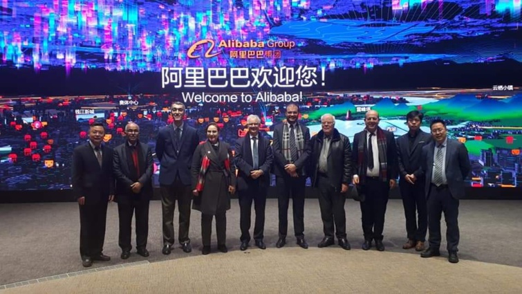 وفد عن قيادة حزب الاستقلال برئاسة الأخ الأمين العام يبحث مع مسؤولي الحزب الشيوعي الصيني سبل تعزيز التعاون بين الحزبين وفد عن قيادة حزب الاستقلال برئاسة الأخ الأمين العام يبحث مع مسؤولي الحزب الشيوعي الصيني سبل تعزيز التعاون بين الحزبين