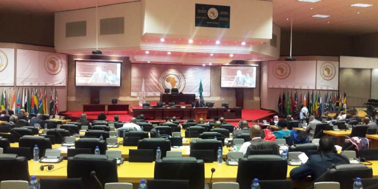 الأخ عبد اللطيف أبدوح ضمن وفد برلماني يتصدى لخصوم الوحدة الترابية بجوهانسبرغ الأخ عبد اللطيف أبدوح ضمن وفد برلماني يتصدى لخصوم الوحدة الترابية بجوهانسبرغ