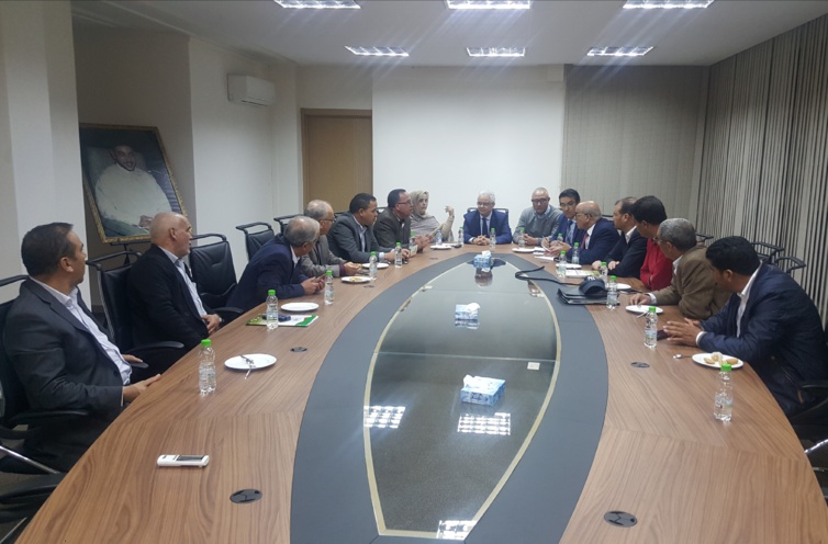 الأخ نزار بركة يعقد لقاءا تواصليا وتشاوريا هاما مع المستشارين الاستقلاليين بالغرف المهنية بجهة بني ملال - خنيفرة الأخ نزار بركة يعقد لقاءا تواصليا وتشاوريا هاما مع المستشارين الاستقلاليين بالغرف المهنية بجهة بني ملال - خنيفرة