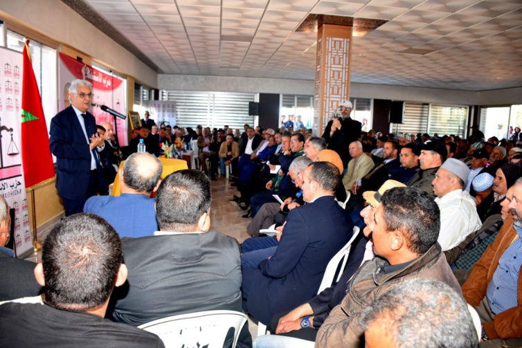 الأخ نزار بركة من خميس الساحل.. القرى والجبال تعيش تحت وطأة عزلة قاهرة وتنمية مؤجلة الأخ نزار بركة من خميس الساحل.. القرى والجبال تعيش تحت وطأة عزلة قاهرة وتنمية مؤجلة