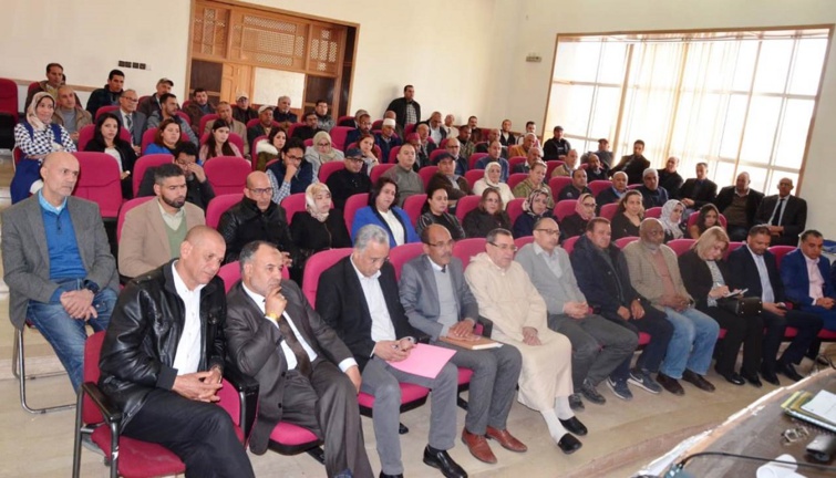 الأخ عبد الواحد الأنصاري يترأس أشغال المجلس الإقليمي لحزب الاستقلال بمكناس الأخ عبد الواحد الأنصاري يترأس أشغال المجلس الإقليمي لحزب الاستقلال بمكناس