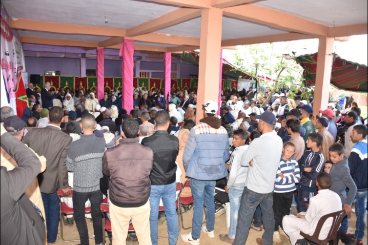 الأخ نزار بركة من زوادة.. غياب إلتقائية السياسات يهدر المجهود العمومي ويضعف فعالية الخدمات المقدمة ويقلص من فرص التنمية الحقيقية الأخ نزار بركة من زوادة.. غياب إلتقائية السياسات يهدر المجهود العمومي ويضعف فعالية الخدمات المقدمة ويقلص من فرص التنمية الحقيقية