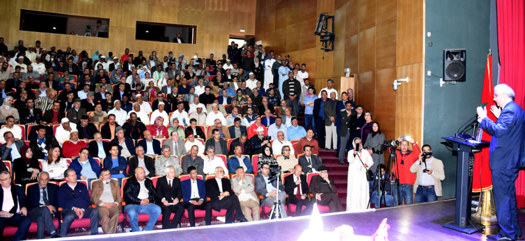 الأخ نزار بركة من القصر الكبير.. الحكومة مسؤولة عن الوضع الاجتماعي ببلادنا الموسوم بالهشاشة والاحتقان الأخ نزار بركة من القصر الكبير.. الحكومة مسؤولة عن الوضع الاجتماعي ببلادنا الموسوم بالهشاشة والاحتقان