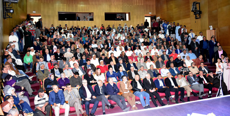 الأخ نزار بركة من القصر الكبير.. الحكومة مسؤولة عن الوضع الاجتماعي ببلادنا الموسوم بالهشاشة والاحتقان الأخ نزار بركة من القصر الكبير.. الحكومة مسؤولة عن الوضع الاجتماعي ببلادنا الموسوم بالهشاشة والاحتقان