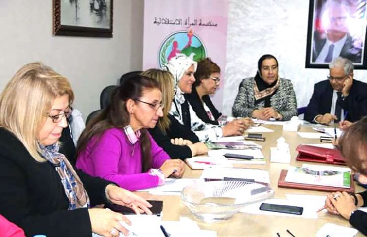 في اجتماع للمكتب التنفيذي لمنظمة المرأة الاستقلالية في اجتماع للمكتب التنفيذي لمنظمة المرأة الاستقلالية