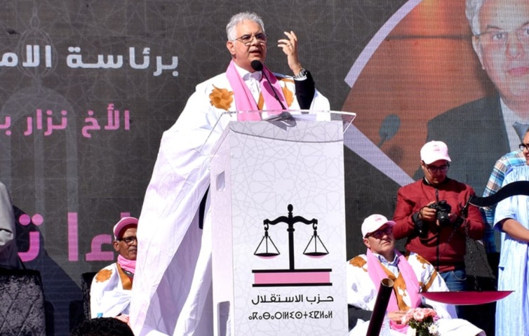 العيون حاضرة الأقاليم الجنوبية للمملكة تخرج عن بكرة أبيها في عرس استقلالي وطني حاشد