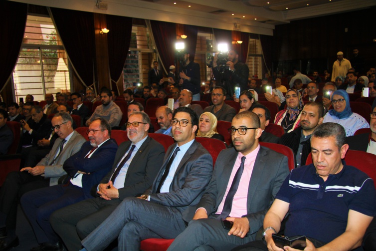 الأخ شيبة ماء العينين: قد توجد أحزاب لا ديمقراطية ولكن لا ديمقراطية بدون أحزاب الأخ شيبة ماء العينين: قد توجد أحزاب لا ديمقراطية ولكن لا ديمقراطية بدون أحزاب