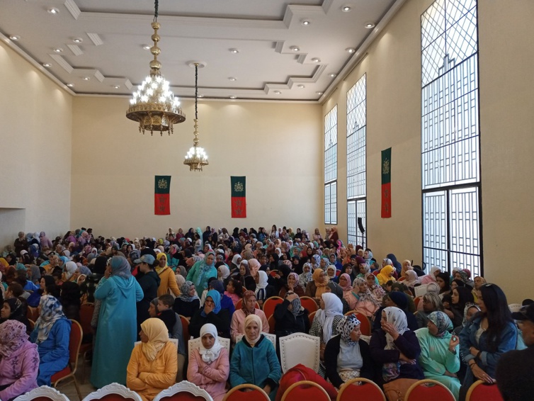 الأخت خديجة الزومي تترأس المؤتمر الإقليمي لمنظمة المرأة الاستقلالية بمكناس الأخت خديجة الزومي تترأس المؤتمر الإقليمي لمنظمة المرأة الاستقلالية بمكناس