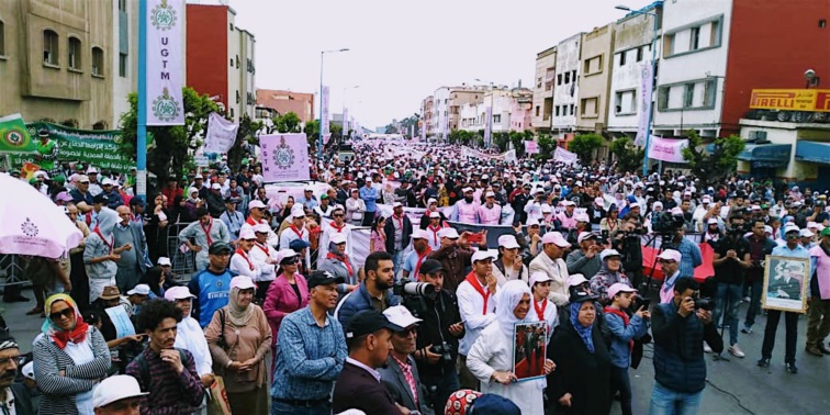 الأخ نزار بركة من الحي المحمدي.. انتزاع الاتفاق الاجتماعي مكسب للطبقة الشغيلة والحكومة مطالبة بتوسيع الحماية الاجتماعية ووقف نزيف الطبقة المتوسطة الأخ نزار بركة من الحي المحمدي.. انتزاع الاتفاق الاجتماعي مكسب للطبقة الشغيلة والحكومة مطالبة بتوسيع الحماية الاجتماعية ووقف نزيف الطبقة المتوسطة