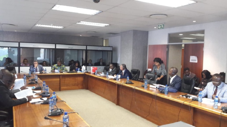 البرلمان الإفريقي ينتخب البرلماني الأخ عبد اللطيف أبدوح مقررا للجنته الدائمة للتجارة والجمارك وشؤون الهجرة البرلمان الإفريقي ينتخب البرلماني الأخ عبد اللطيف أبدوح مقررا للجنته الدائمة للتجارة والجمارك وشؤون الهجرة