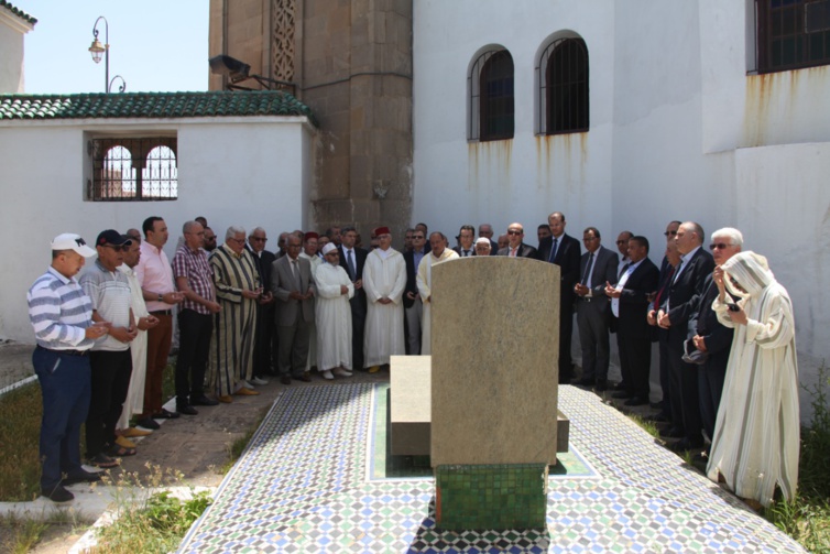 وفد استقلالي برئاسة الأخ نزار بركة يترحم على الروح الطاهرة لزعيم التحرير علال الفاسي