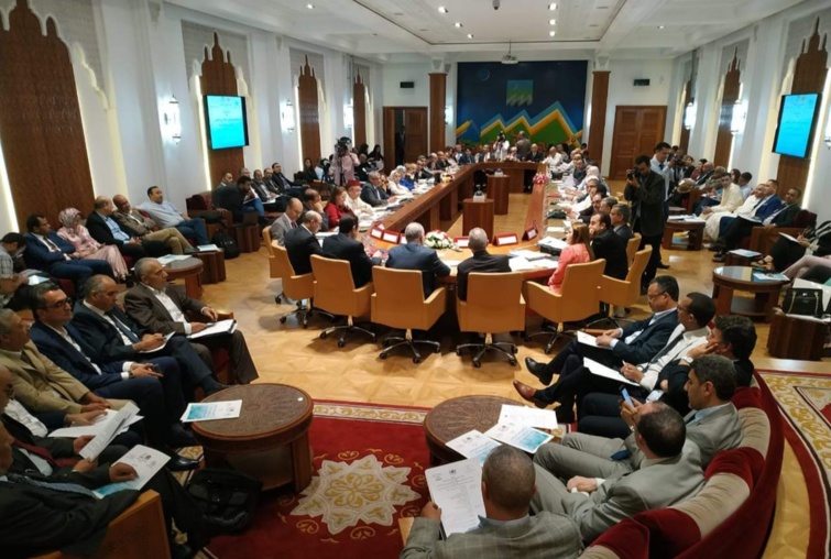 الأخ نزار بركة.. إصلاح منظومتي العقار والتعمير مفتاح للتنمية بالعالم القروي الأخ نزار بركة.. إصلاح منظومتي العقار والتعمير مفتاح للتنمية بالعالم القروي